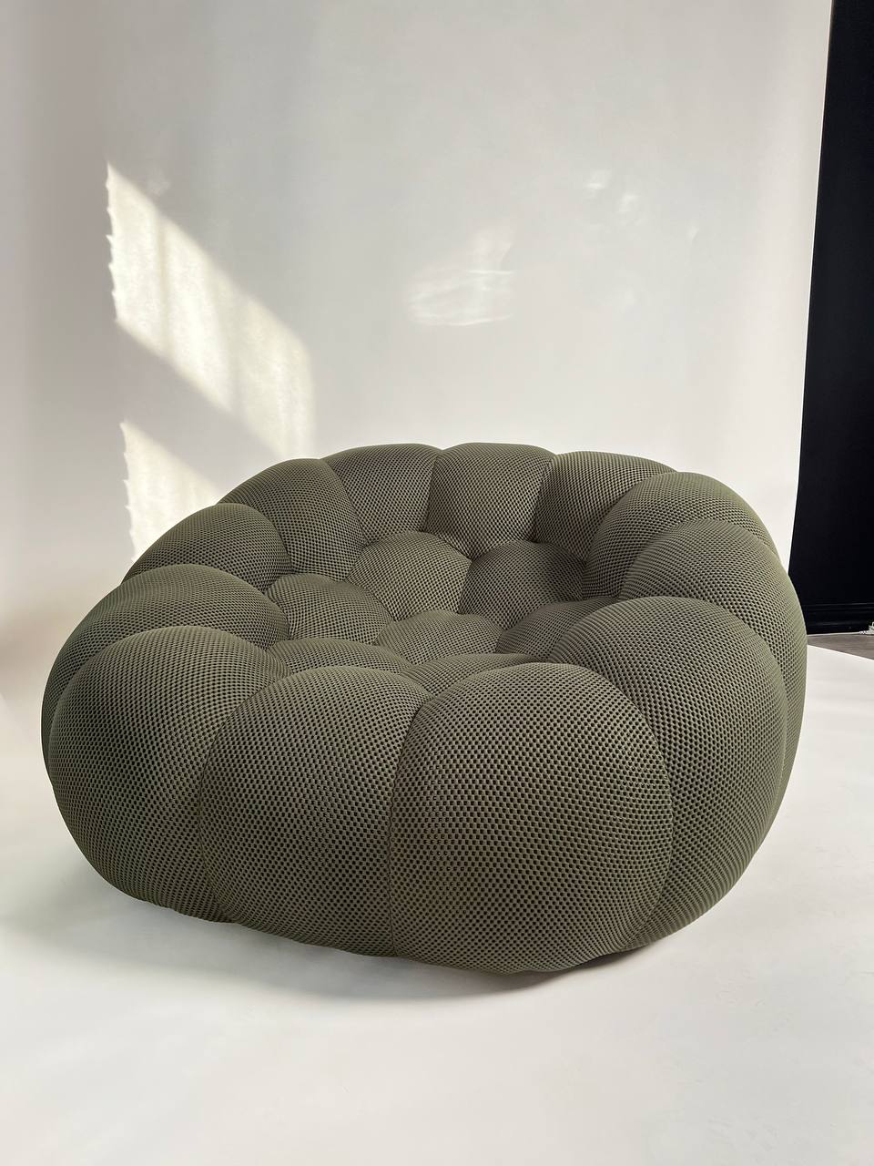 Bubble Armcahir. 8Ellement