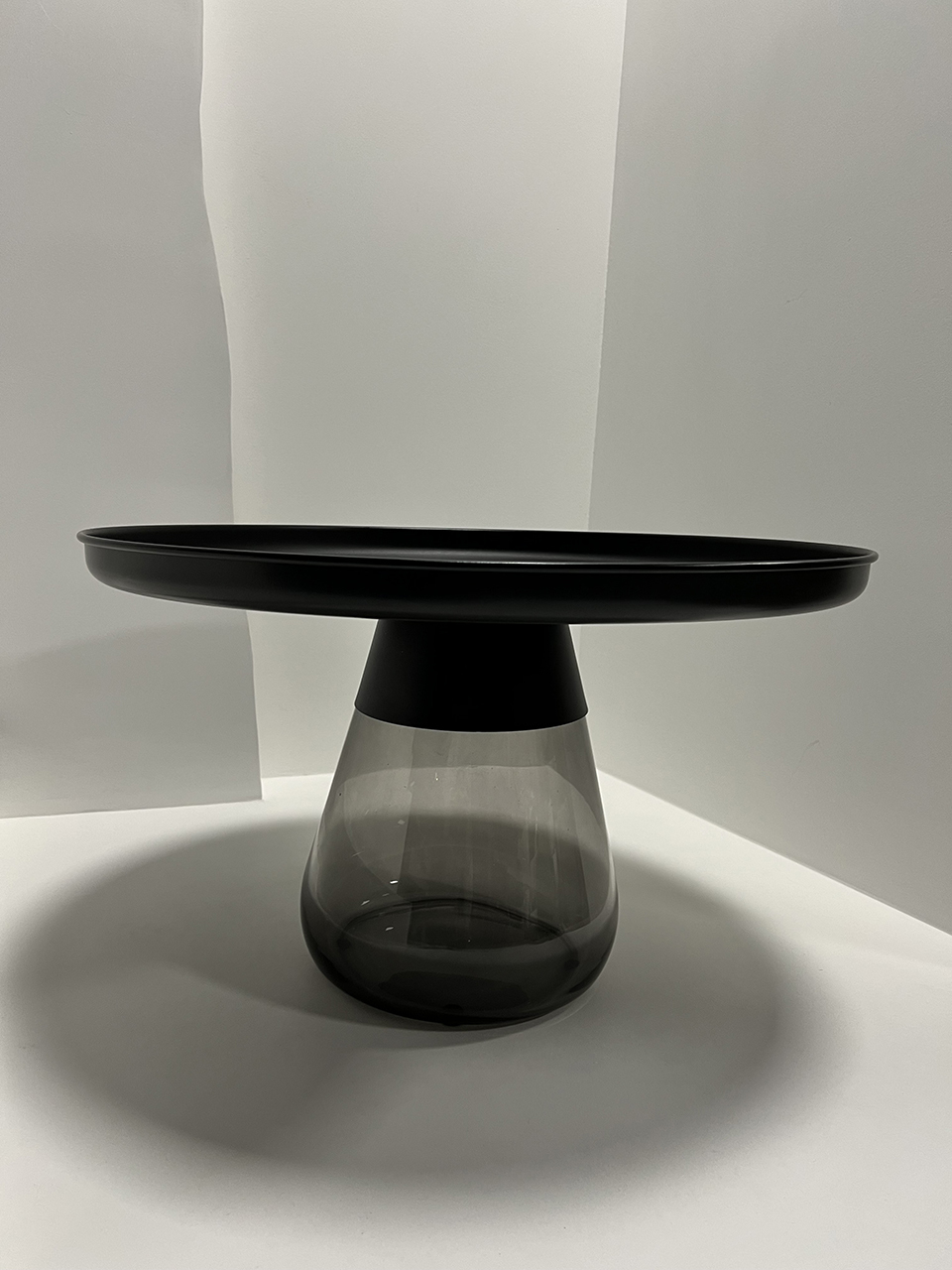 Duvree coffee table. 8Ellement