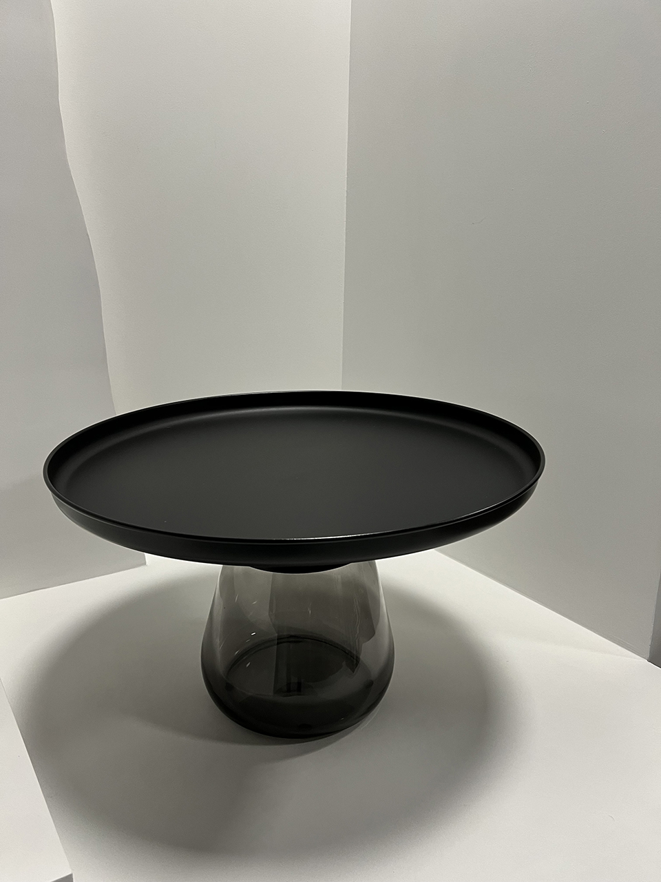 Duvree coffee table. 8Ellement