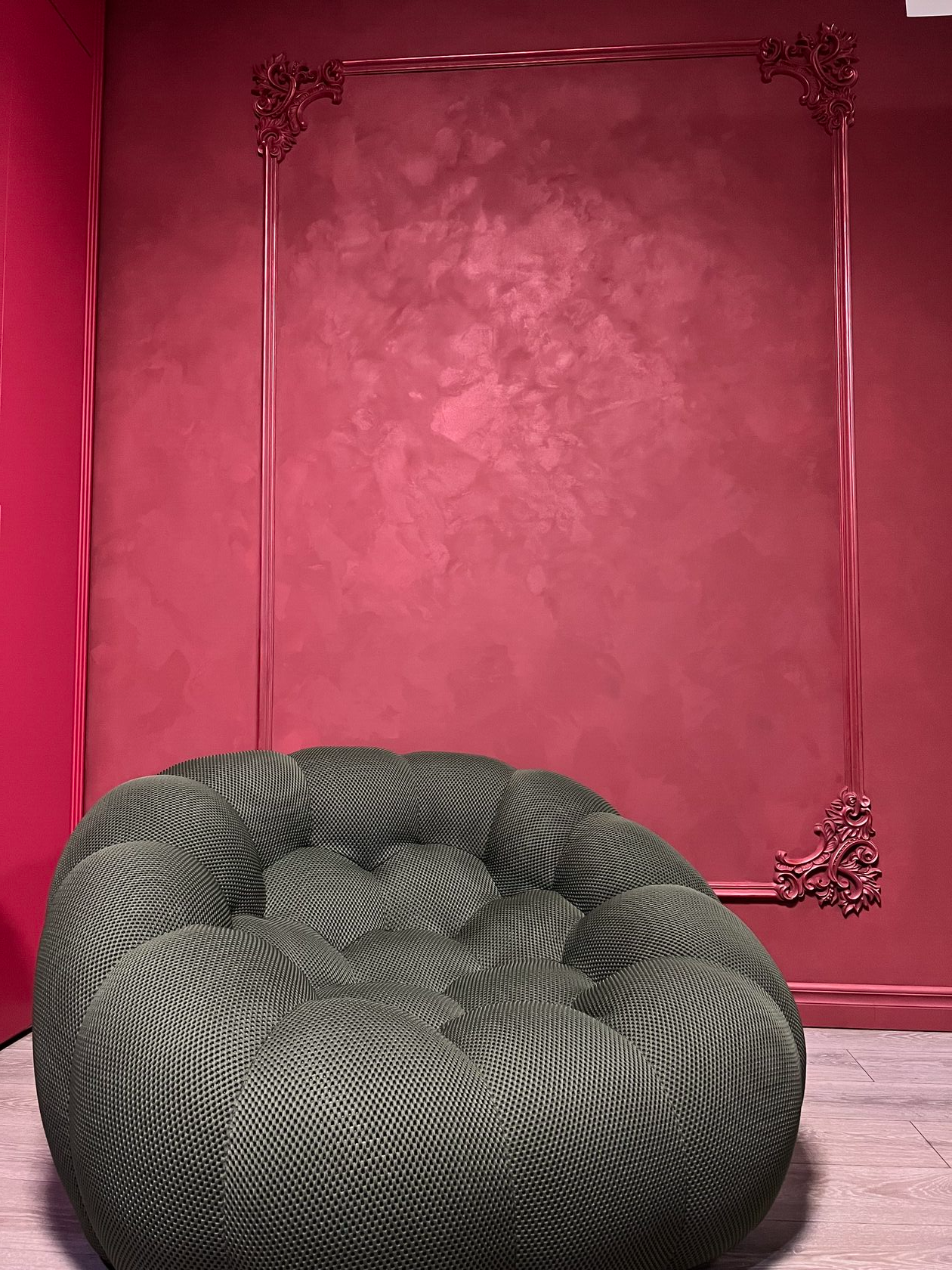 Bubble Armcahir. 8Ellement