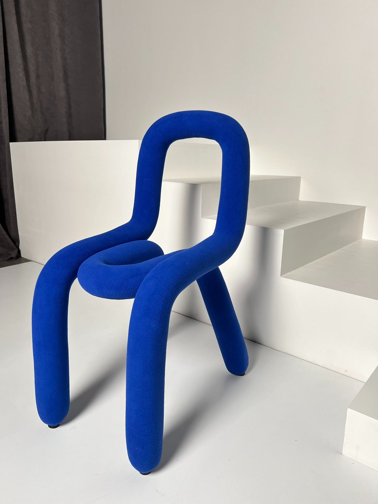 Bold Chair. 8Ellement