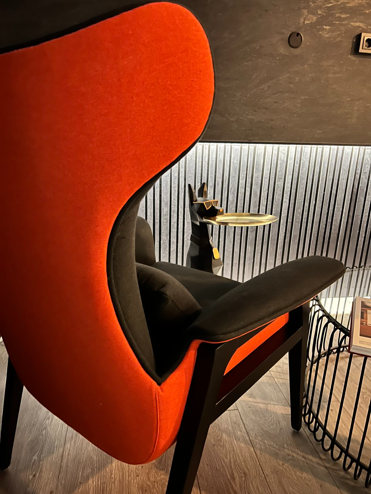 Leisure Chair. 8Ellement