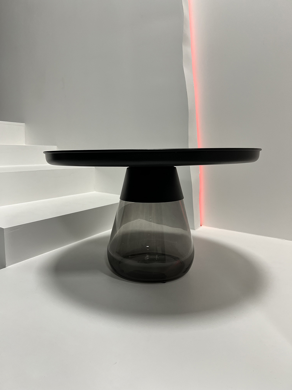 Duvree coffee table. 8Ellement